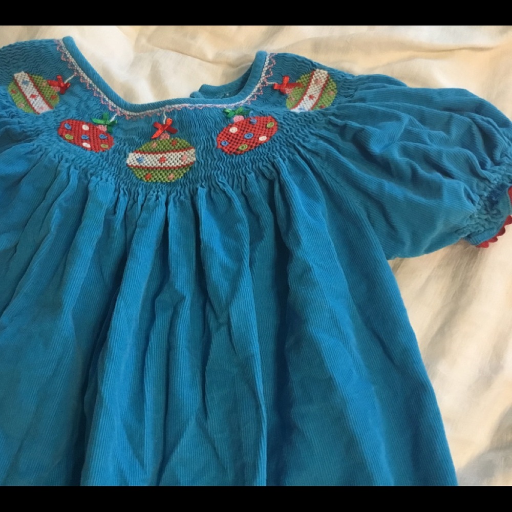 Anavini girls smocked Christmas dress sz 5